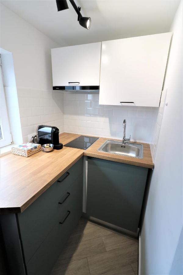 Charming City Center Apartment - Free Minibar Bucarest Exterior foto