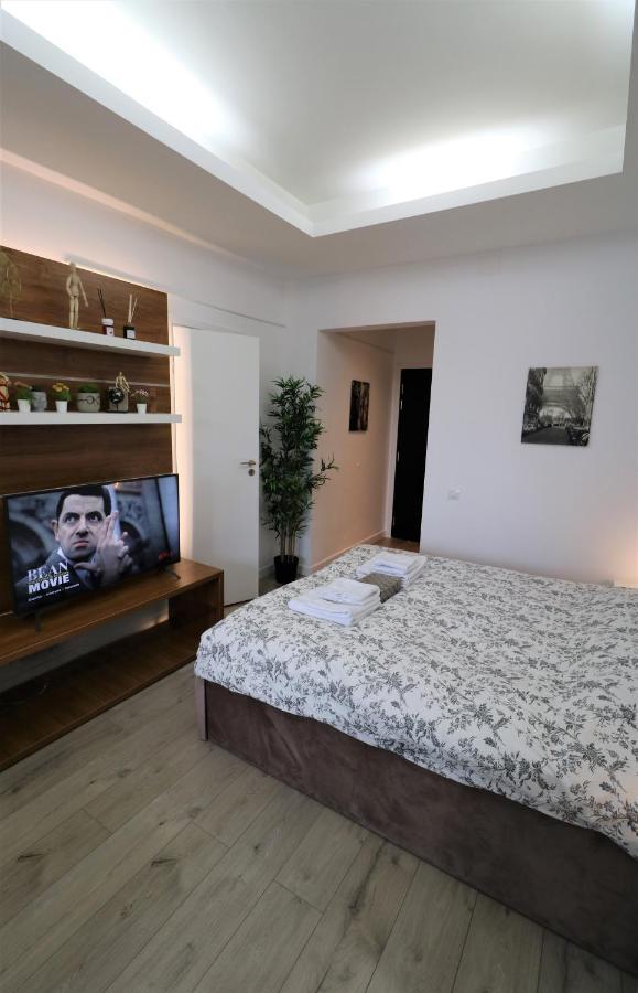 Charming City Center Apartment - Free Minibar Bucarest Exterior foto