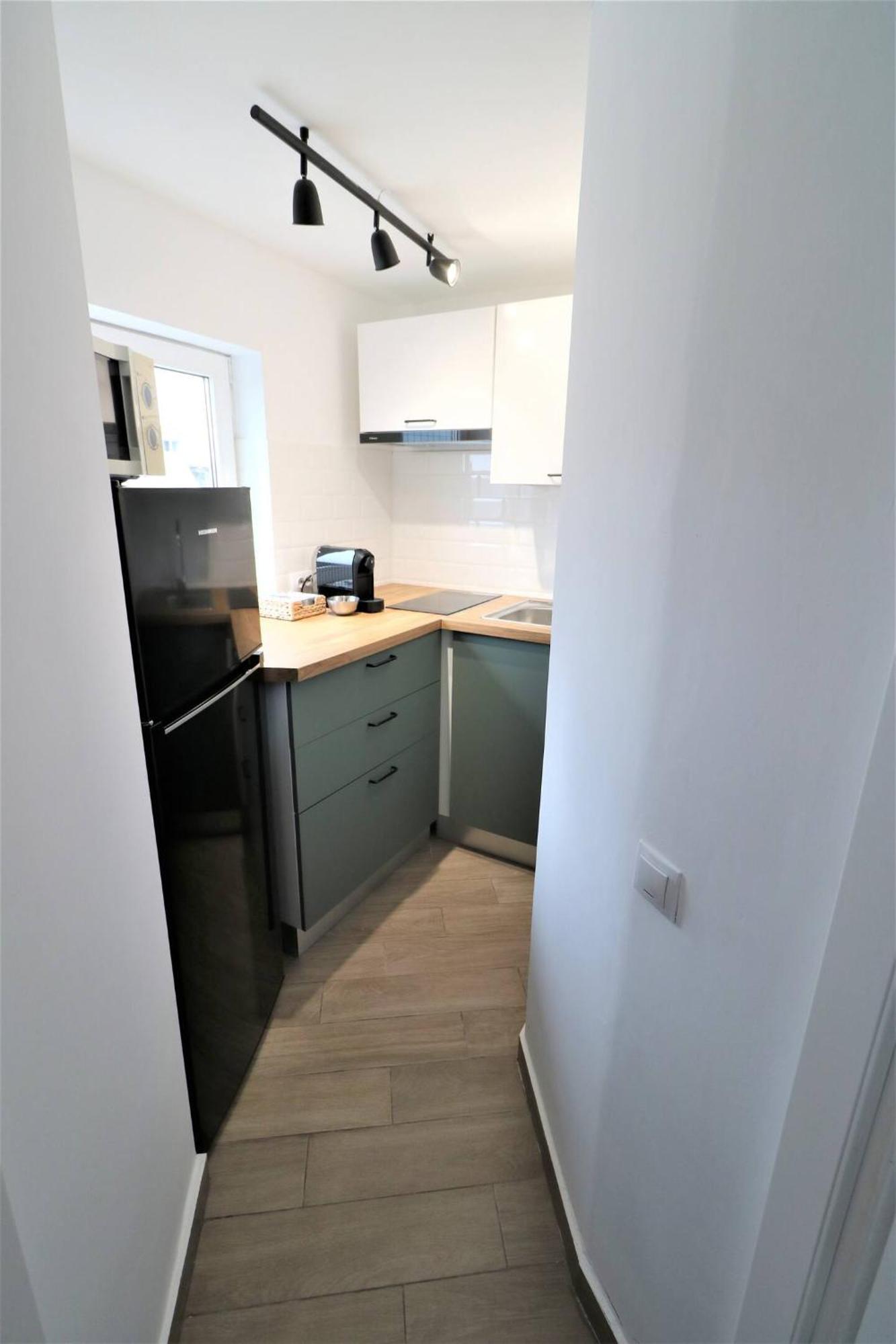 Charming City Center Apartment - Free Minibar Bucarest Exterior foto